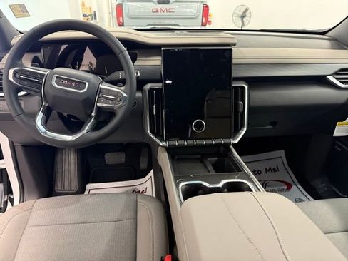 New 2026 GMC Acadia Elevation FWD image 13