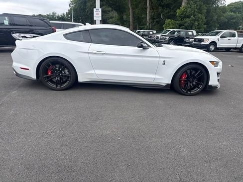 Used 2021 Ford Mustang Shelby GT500 w/ Technology Package RWD image 9