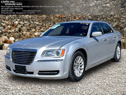 Used 2012 Chrysler 300 image 1