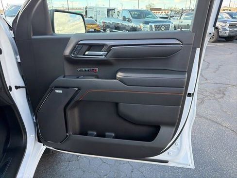 Used 2023 GMC Sierra 1500 AT4 image 37