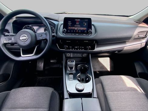 Used 2022 Nissan Rogue SV AWD/4WD image 16