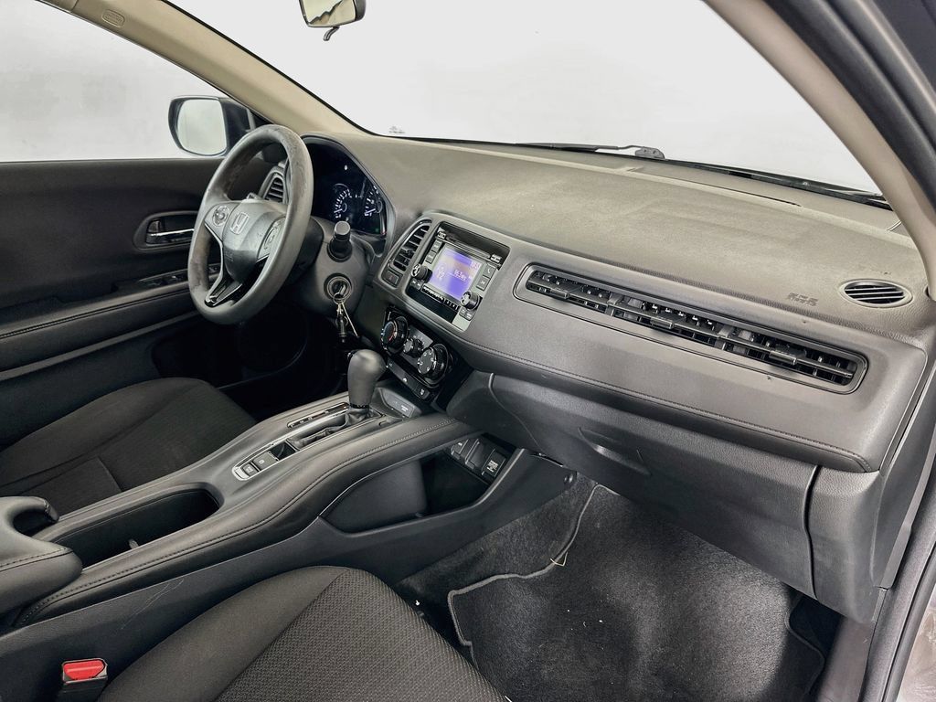 Used 2016 Honda HR-V LX image 26