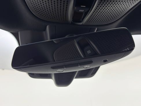 Used 2022 Mercedes-Benz E 350 Sedan w/ AMG Line Exterior image 35