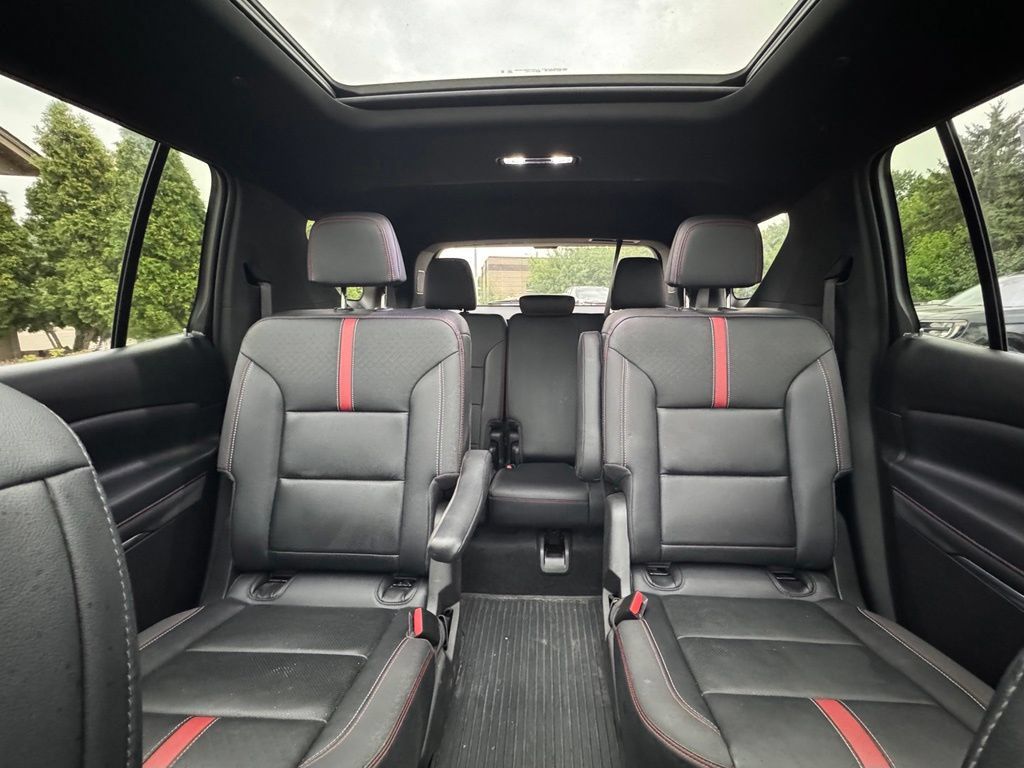Used 2026 Chevrolet Traverse RS w/ LPO, Floor Liner Package AWD/4WD image 22