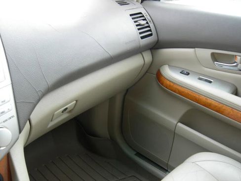 Used 2009 Lexus RX 350 AWD image 17