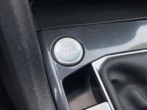 Used 2024 Volkswagen Tiguan S image 13