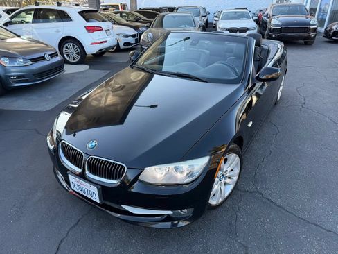 Used 2012 BMW 328i Convertible RWD image 4