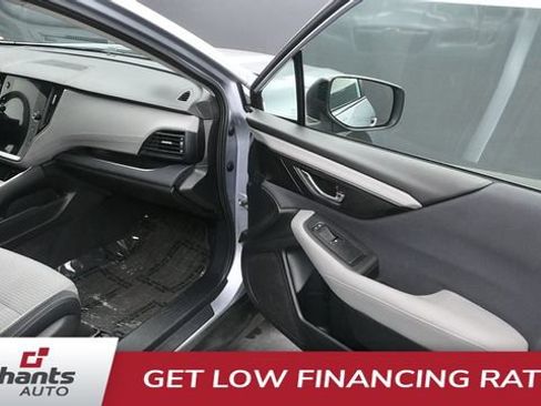 Used 2022 Subaru Outback Premium AWD/4WD image 13
