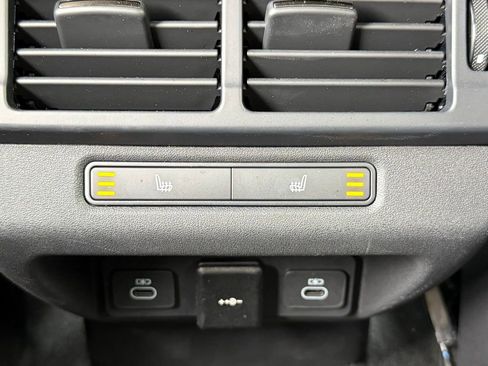 Certified 2026 Land Rover Range Rover Evoque S AWD/4WD image 31