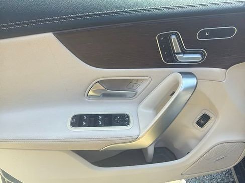 Used 2020 Mercedes-Benz CLA 250 4MATIC image 9