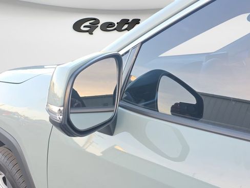 Used 2022 Toyota RAV4 XLE w/ Convenience Package FWD image 26