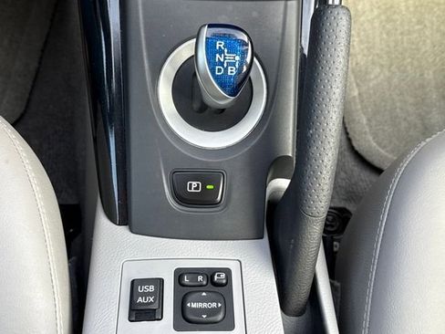 Used 2014 Toyota RAV4 EV FWD image 26