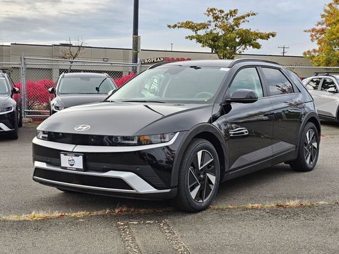 New 2025 Hyundai Ioniq 5 SEL image 3