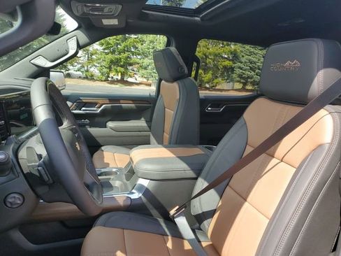 New 2026 Chevrolet Silverado 1500 High Country w/ High Country Premium Package AWD/4WD image 19