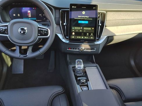 New 2026 Volvo XC90 B6 Ultra w/ Protection Package AWD/4WD image 12