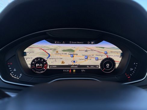 Used 2018 Audi SQ5 Prestige w/ Prestige Package image 23