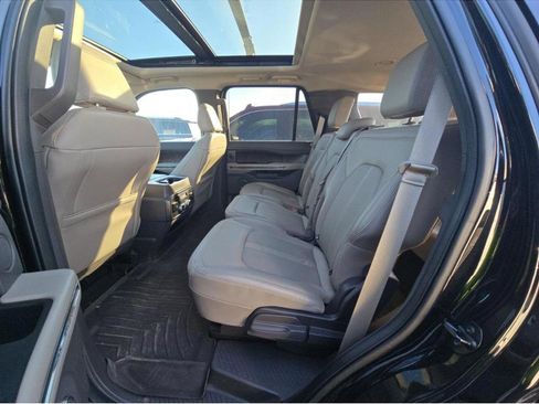 Used 2021 Ford Expedition Limited image 26