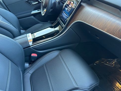 Certified 2025 Mercedes-Benz GLC 350e 4MATIC image 26