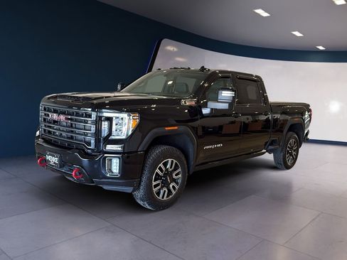 Used 2023 GMC Sierra 2500 AT4 w/ AT4 Preferred Package AWD/4WD image 3