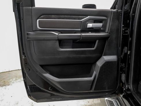 Used 2024 RAM 3500 Big Horn image 45