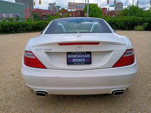 Used 2015 Mercedes-Benz SLK 250 image 60