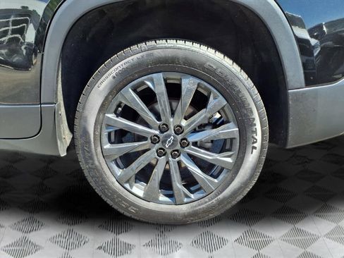 Used 2023 Chevrolet Traverse RS w/ LPO, Floor Liner Package AWD/4WD image 10