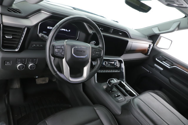 Used 2024 GMC Sierra 1500 Denali w/ Technology Package AWD/4WD image 16