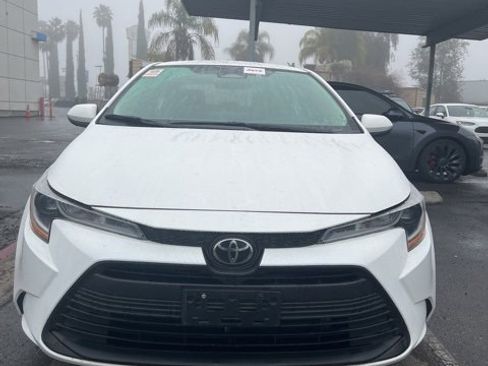 Used 2024 Toyota Corolla LE image 1