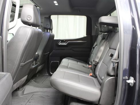 Used 2025 GMC Sierra 1500 Elevation w/ Elevation Premium Package AWD/4WD image 15
