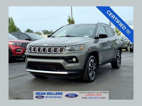Used 2023 Jeep Compass Limited AWD/4WD image 1