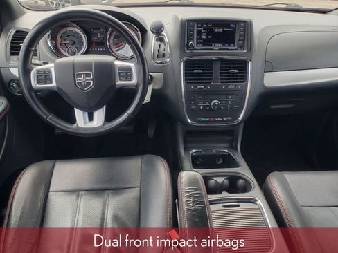 Used 2018 Dodge Grand Caravan GT FWD image 32