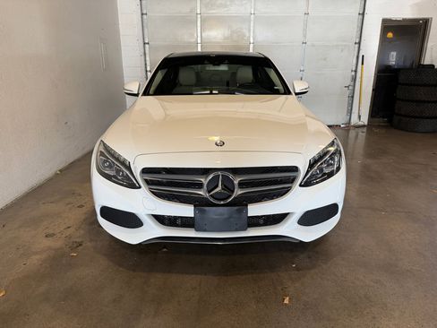 Used 2015 Mercedes-Benz C 300 4MATIC Sedan image 4