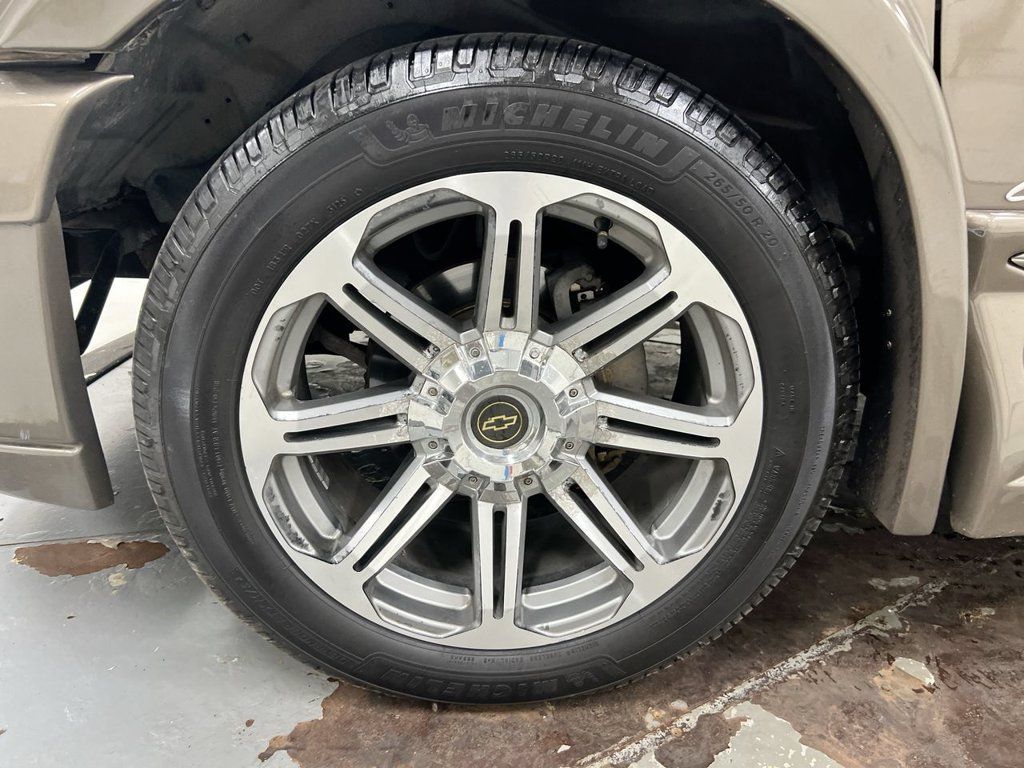 Used 2016 Chevrolet Express 2500 RWD image 27