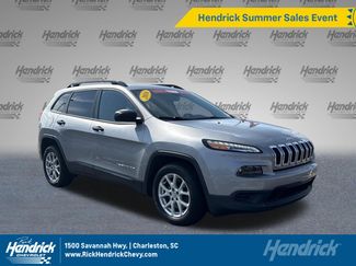 Used 2016 Jeep Cherokee Sport w/ Cold Weather Group FWD video 1