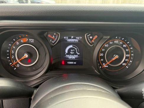 Used 2024 Jeep Wrangler Sport AWD/4WD image 17