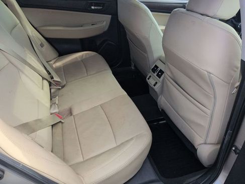 Used 2019 Subaru Outback 2.5i Limited image 36