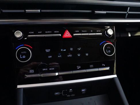 New 2026 Hyundai Santa Fe SE image 13