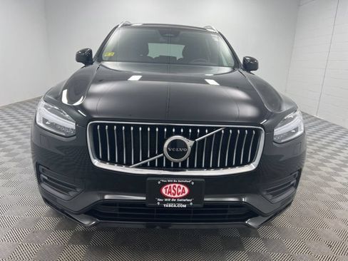 Used 2023 Volvo XC90 B5 Core w/ Climate Package AWD/4WD image 4