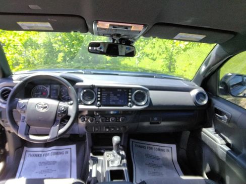 Used 2023 Toyota Tacoma TRD Off-Road AWD/4WD image 27