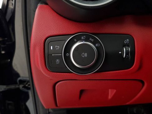 Used 2021 Alfa Romeo Giulia Sprint w/ Nero Edizione image 14