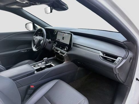 Used 2025 Lexus RX 350 Premium w/ Accessory Package (Z1) FWD image 15
