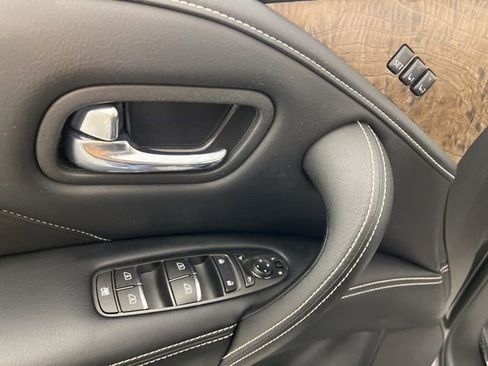 Used 2023 INFINITI QX80 Premium Select w/ Cargo Package image 33