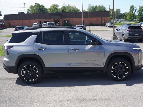 New 2026 Chevrolet Equinox RS image 2