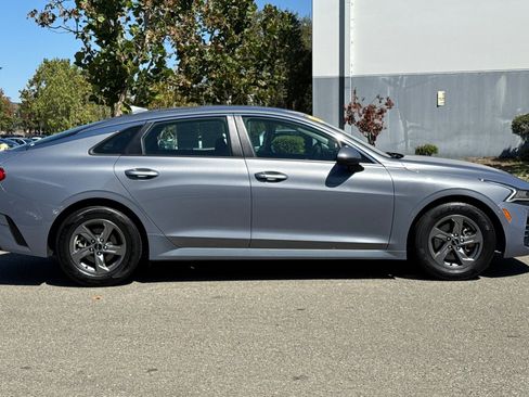 Used 2023 Kia K5 LXS image 3