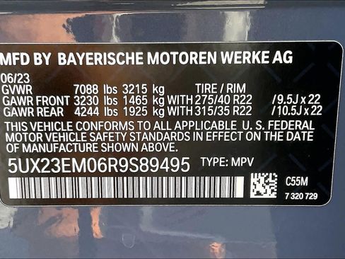 Certified 2024 BMW X7 xDrive40i w/ Premium Package image 39