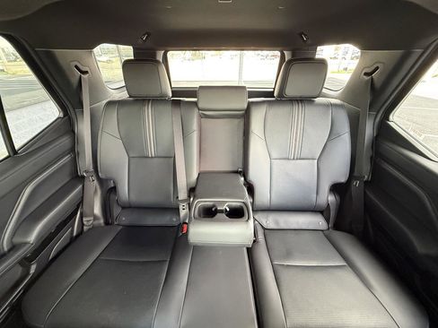 Used 2025 Toyota 4Runner Limited image 31