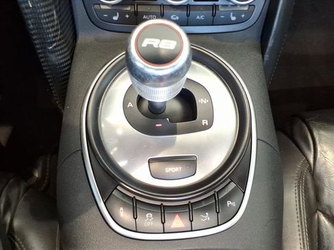 Used 2011 Audi R8 V10 AWD/4WD image 14