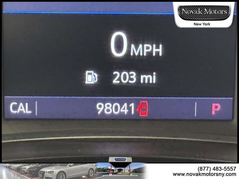 Used 2020 Chevrolet Traverse LT w/ Driver Confidence II Package image 22