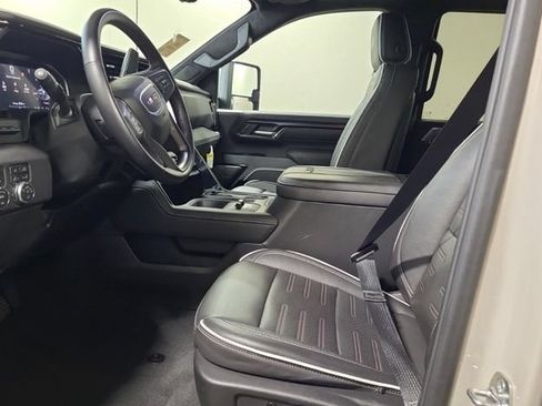 Used 2026 GMC Sierra 2500 AT4X w/ AT4X AEV Edition AWD/4WD image 7