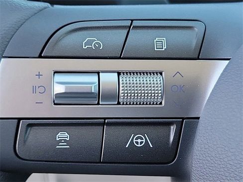 New 2026 Hyundai Kona SE image 8